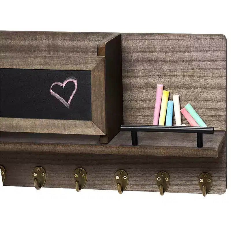 Étagère de rangement murale avec tableau noir et boîte aux lettres The Lakeside Collection -