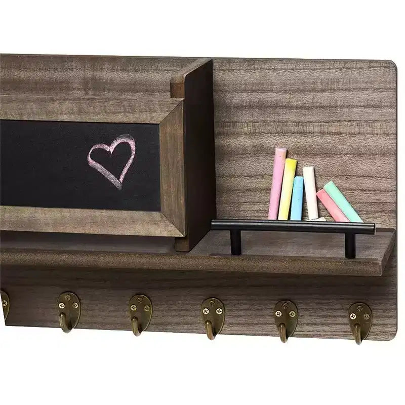 Étagère de rangement murale avec tableau noir et boîte aux lettres The Lakeside Collection -