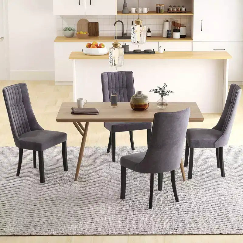 Lot de 2/4 chaises de salle à manger Costway avec dossier haut touffeté, pieds en bois d'hévéa, style moderne