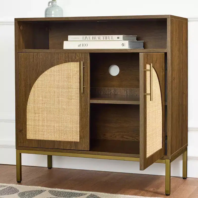 Meuble de rangement en rotin arqué à 2 portes Best Choice Products, buffet, avec découpe pour cordon, étagère de rangement réglable