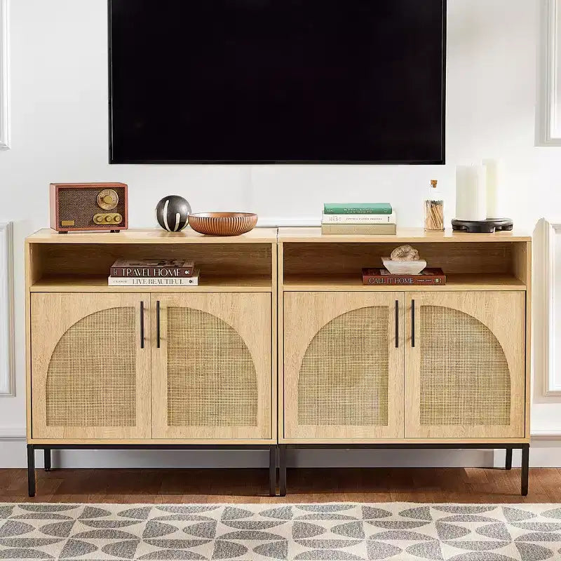 Meuble de rangement en rotin arqué à 2 portes Best Choice Products, buffet, avec découpe pour cordon, étagère de rangement réglable