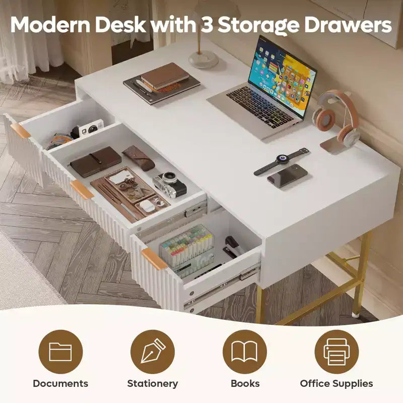 Bestier Bureau d'écriture informatique cannelé de 120 cm avec rangement pour bureau à domicile, coiffeuse cannelée avec 3 tiroirs et pieds dorés, blanc