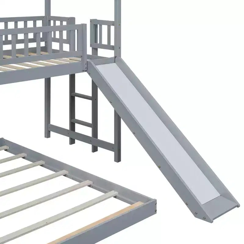 Lit superposé cabane Whisen House Design avec toboggan et échelle intégrée, couchage double sur lit double