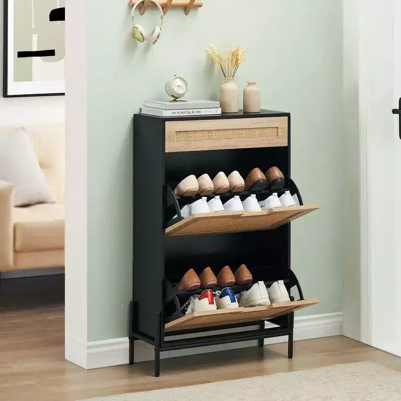 Meuble à chaussures 2 tiroirs basculants avec 1 tiroir, meuble à chaussures en rotin avec pieds en métal, armoire à chaussures étroite autoportante pour entrée