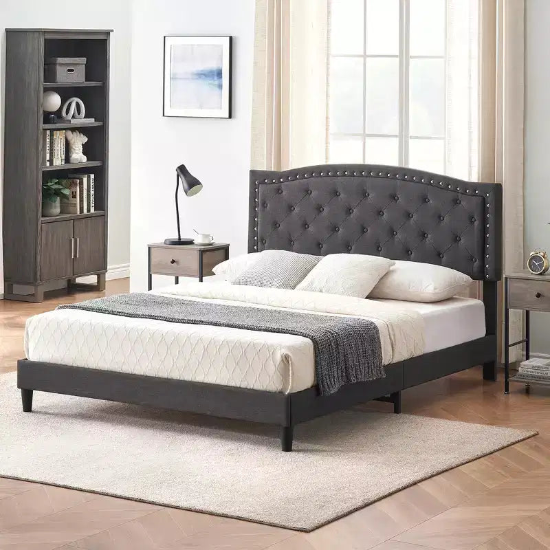 Cadre de lit plateforme pleine grandeur, tête de lit réglable, lattes en bois, base de matelas à cadre métallique, décoration de rivets boutonnés, pas besoin de sommier tapissier