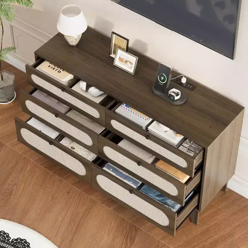 52.1 Commode de chambre en rotin, commode en bois à 6 tiroirs - Pieds en bois, station de charge, grande