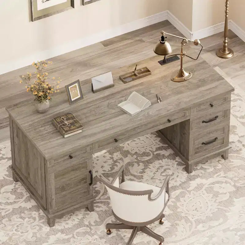 Bureau de direction Garvee avec tiroirs, bureau d'ordinateur de style rustique avec station de charge, 60 pouces avec rangement pour dossiers