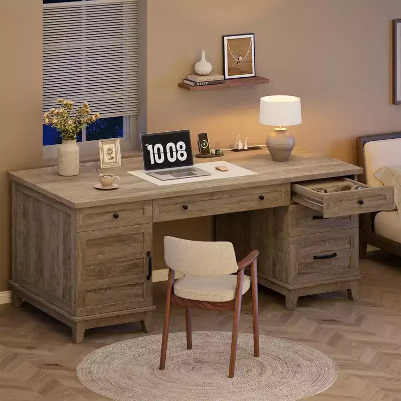 Bureau de direction Garvee avec tiroirs, bureau d'ordinateur de style rustique avec station de charge, 60 pouces avec rangement pour dossiers