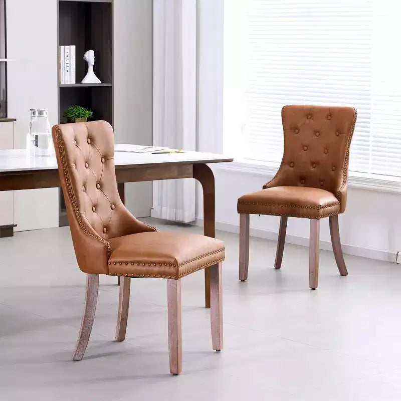 Chaises de salle à manger FERPIT en similicuir avec garniture cloutée et dossier capitonné (Lot de 2)