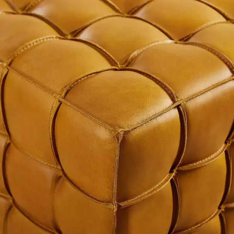Ottoman en cuir cubique avec motif patchwork quadrillé