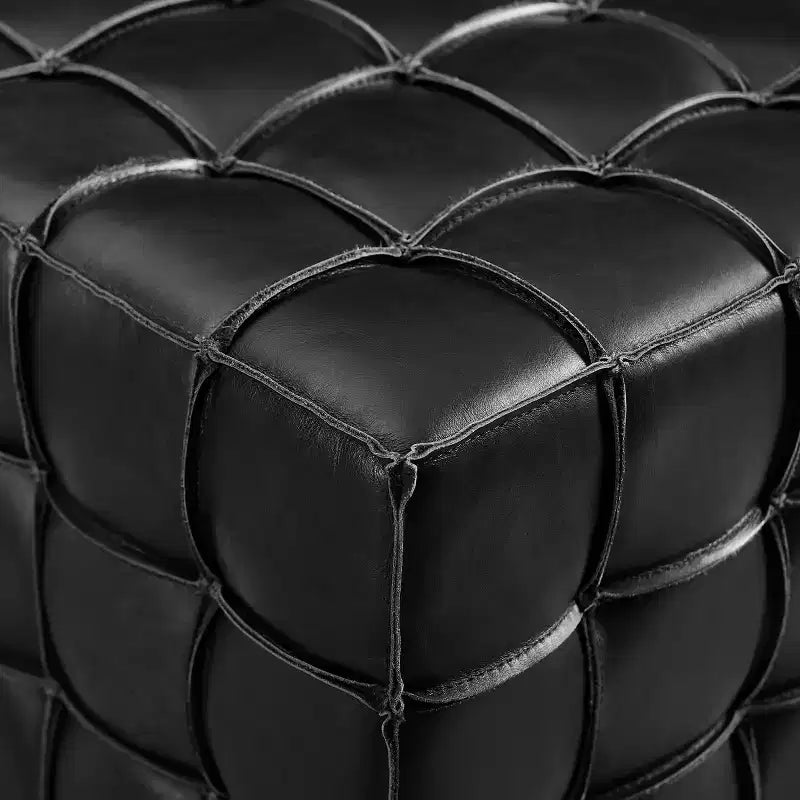 Ottoman en cuir cubique avec motif patchwork quadrillé