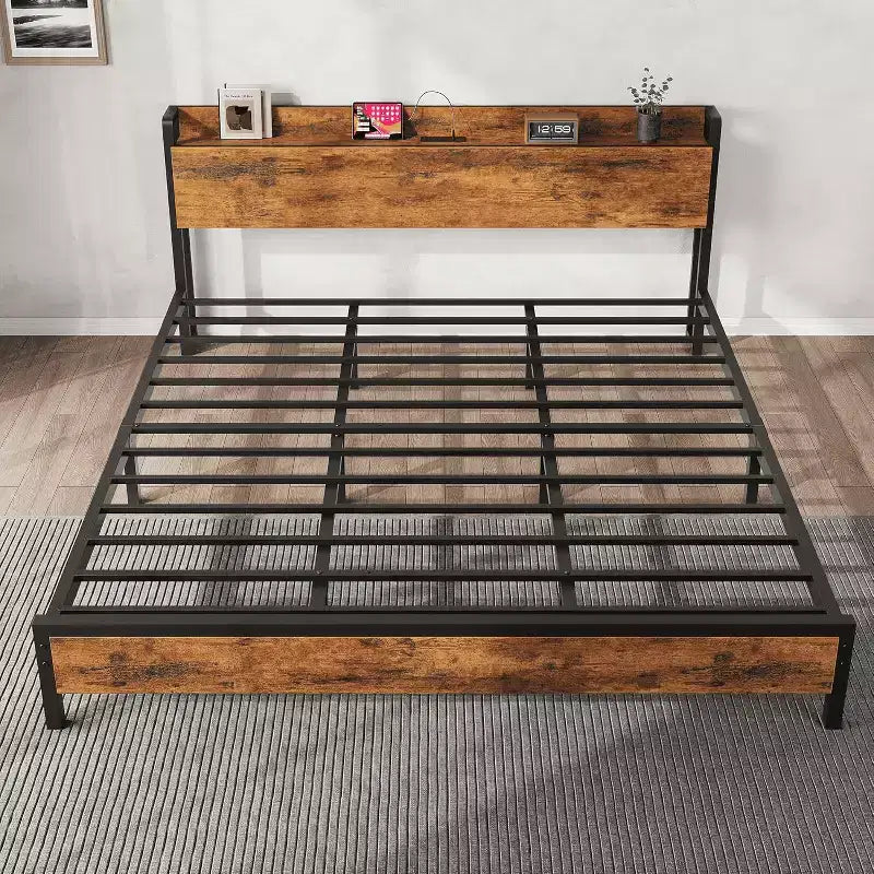 Cadre de lit King Size avec station de recharge et ports USB, plateforme de lit King industrielle avec tête de lit, cadre de lit de rangement à 2 niveaux, marron