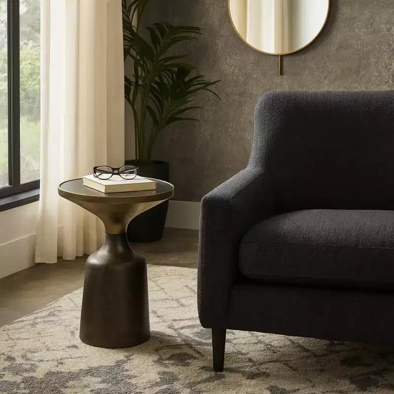 Table d'appoint, table de chevet ou petite table de nuit remarquable pour la décoration intérieure - Table d'appoint bicolore en métal avec plateau en marbre pour petits espaces