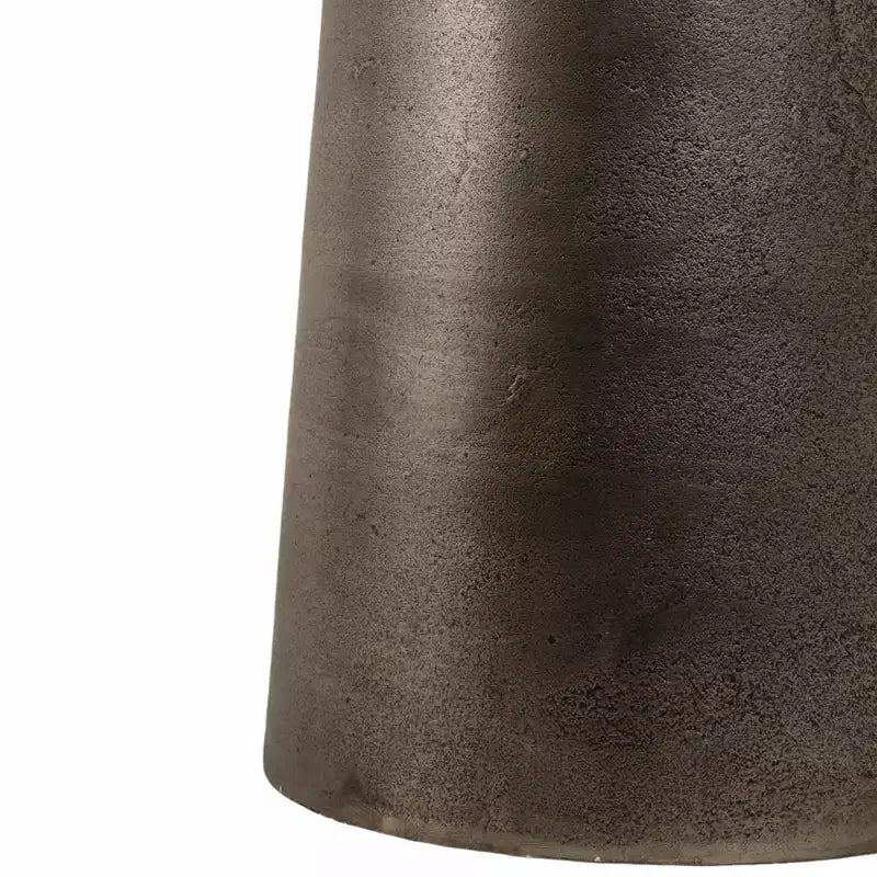 Table d'appoint, table de chevet ou petite table de nuit remarquable pour la décoration intérieure - Table d'appoint bicolore en métal avec plateau en marbre pour petits espaces