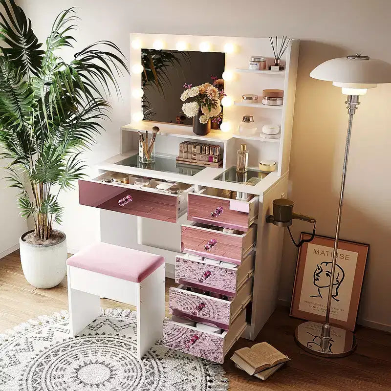 Ensemble de coiffeuse GDFStudio Madison moderne en bois avec plateau en verre, tabouret de rangement, miroir lumineux à LED, tiroirs et station de charge