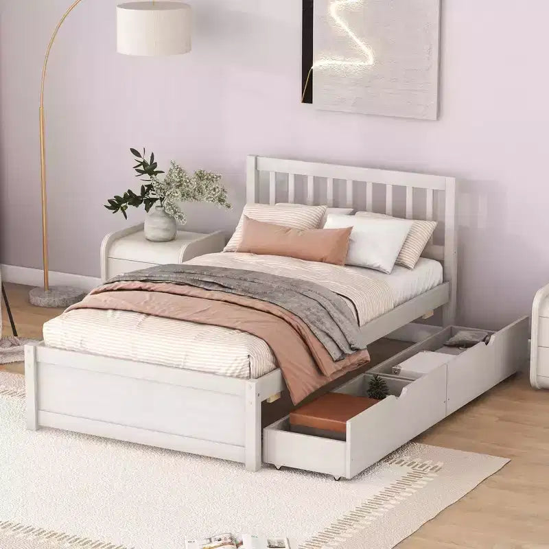 Lit plateforme moderne MAYEERTY taille double, cadre en bois blanchi avec 2 tiroirs