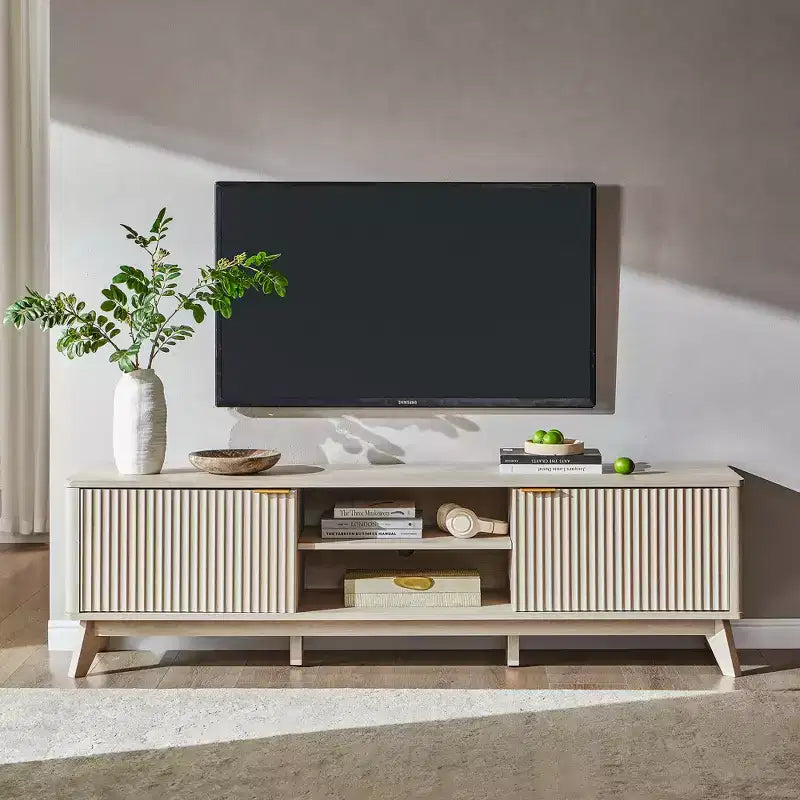 Meuble TV moderne de 70 po, Centre de divertissement pour téléviseurs jusqu'à 80 po, Console multimédia en bois avec rangement ouvert et armoires latérales