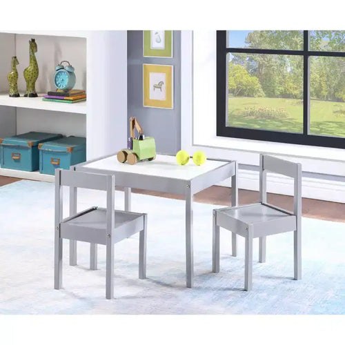 Ensemble de 3 pièces : Table et deux chaises pour enfants à tableau effaçable à sec, en bois massif gris, construction durable, facile à nettoyer, espace créatif pour l'art et le jeu.