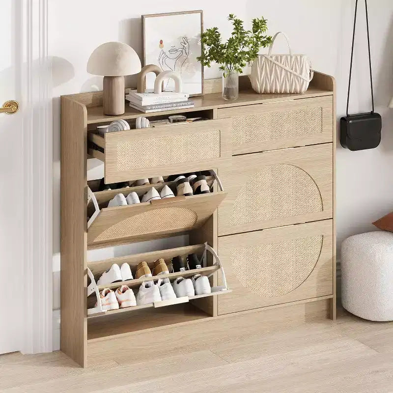 Meuble à chaussures en rotin avec 4 tiroirs basculants et 2 petits tiroirs, Étagère à chaussures étroite avec étagères réglables et poignées métalliques élégantes pour la maison