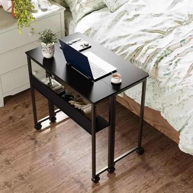 Petit bureau pliable avec étagère de rangement pour petits espaces, bureau d'ordinateur sur roulettes, bureau escamotable pour bureau à domicile, chambre à coucher