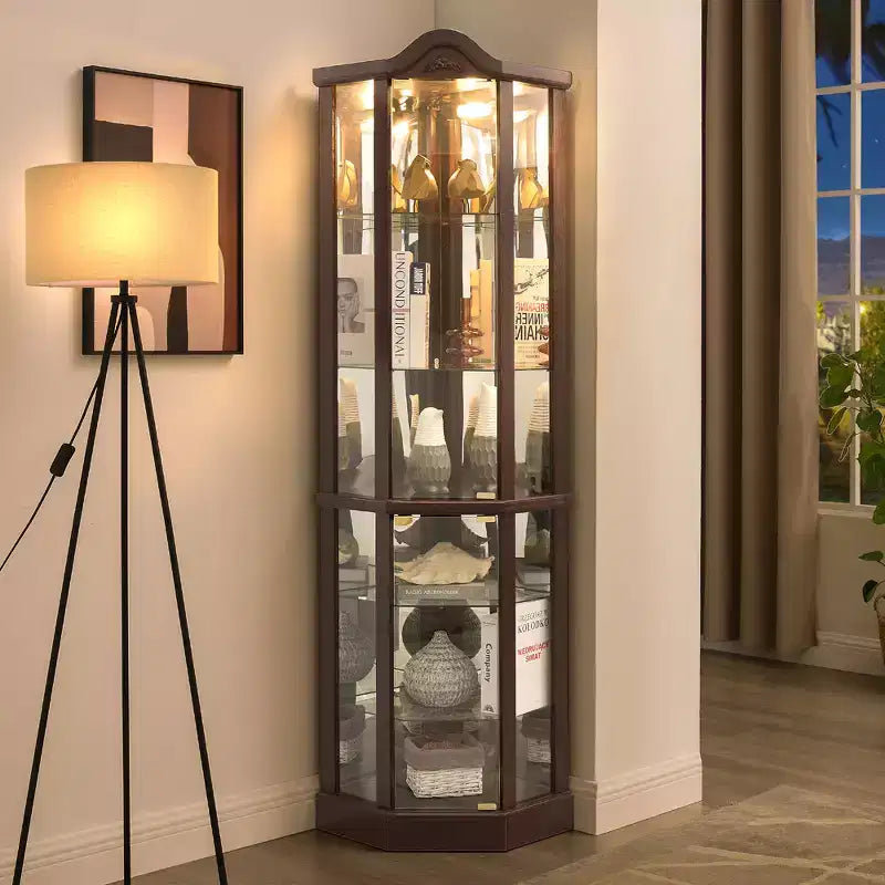 Vitrine d'angle en verre avec lumière, décorations sculptées et étagères réglables pour bar ou vin