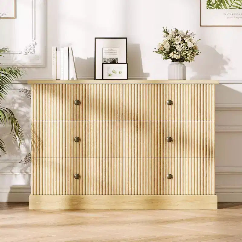 Commode à 6 tiroirs cannelés pour chambre à coucher, commode horizontale en bois avec poignées en métal, organiseur de rangement moderne pour chambre à coucher, salon