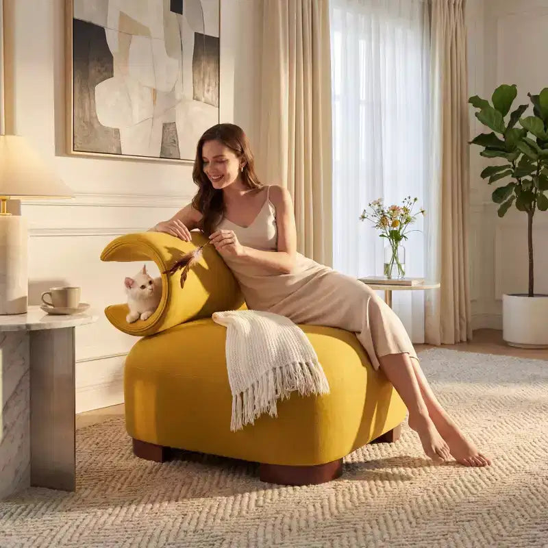 Christopher Knight Home Madison Fauteuil d'appoint moderne en tissu sans accoudoirs avec dossier roulé sculpté