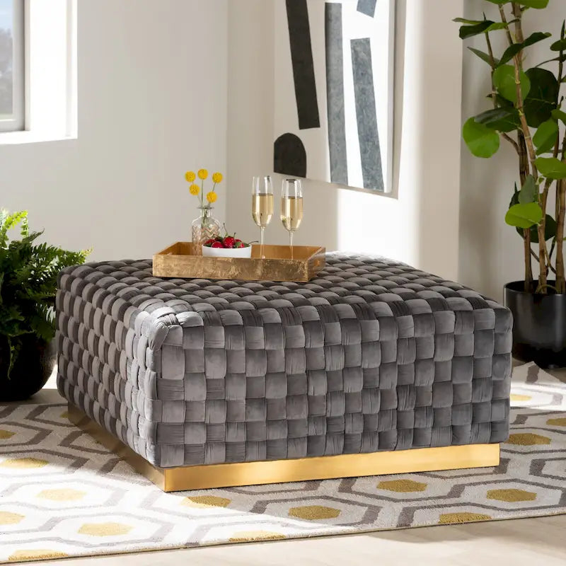 Pouf de cocktail carré en velours gris – Moyen