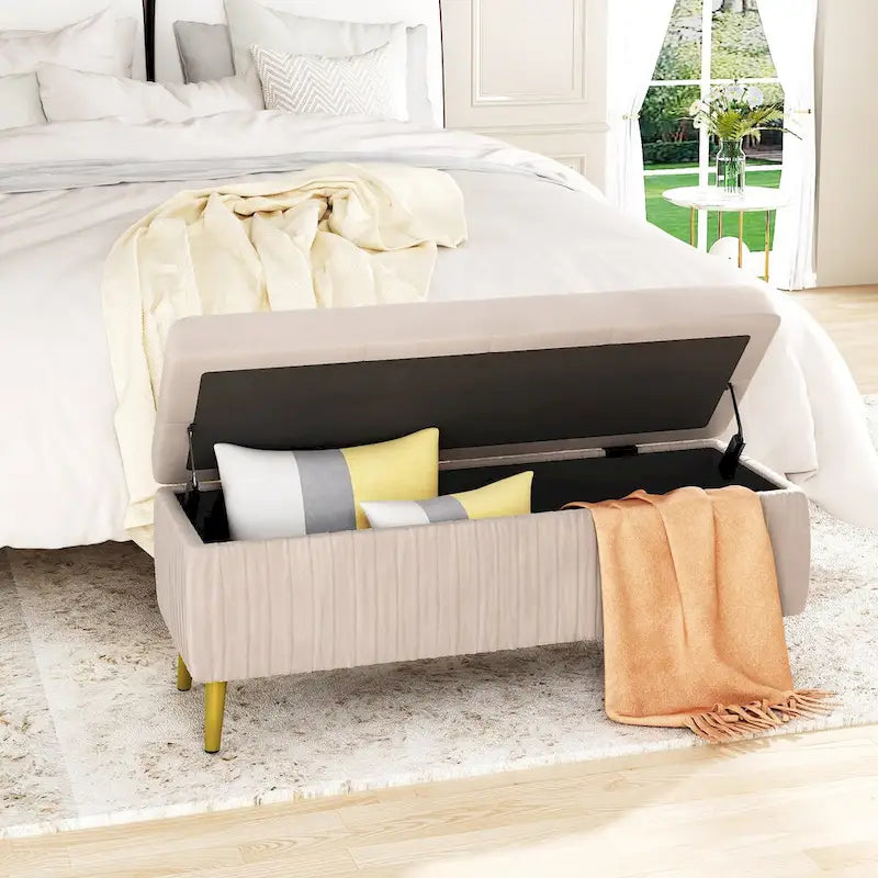 Banc de rangement capitonné avec revêtement en velours et pieds en métal